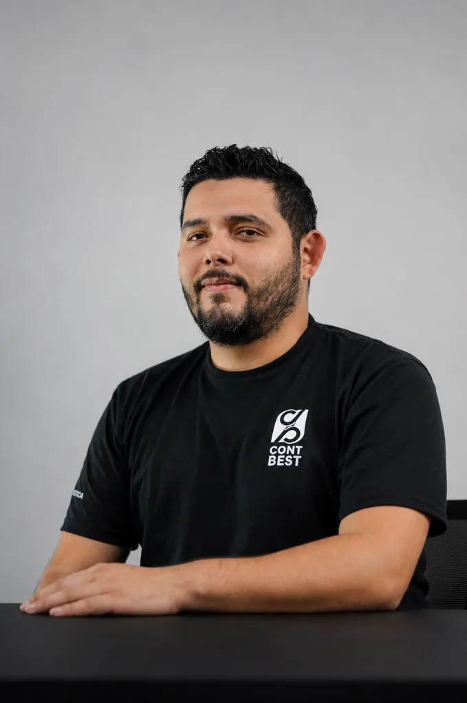 Raul Roa, CEO y Especialista SEO, fundador de Contbest